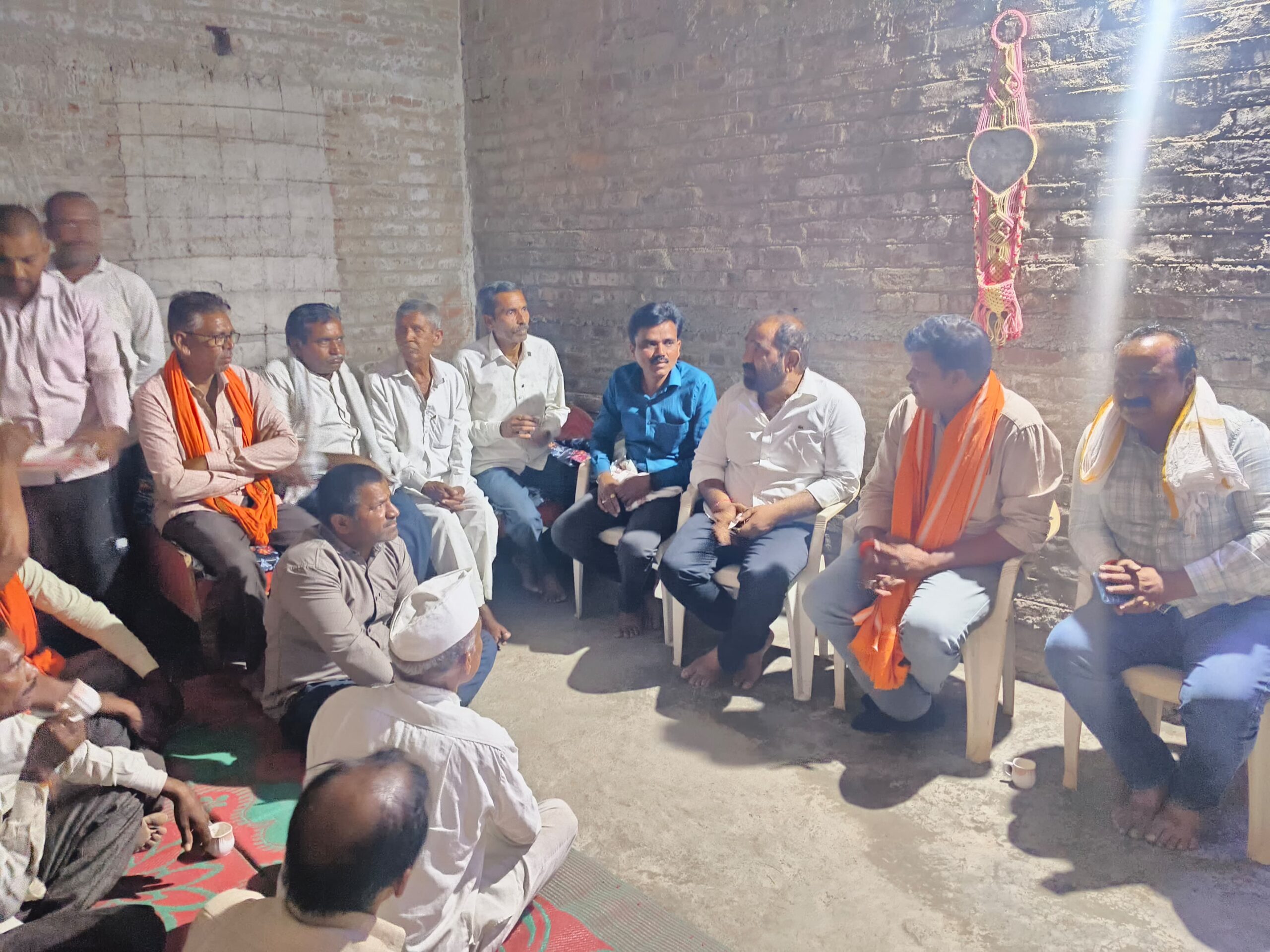 मौजे सुकळी येथे आमदार नितीन देशमुख यांची शोकसंवेदना भेट