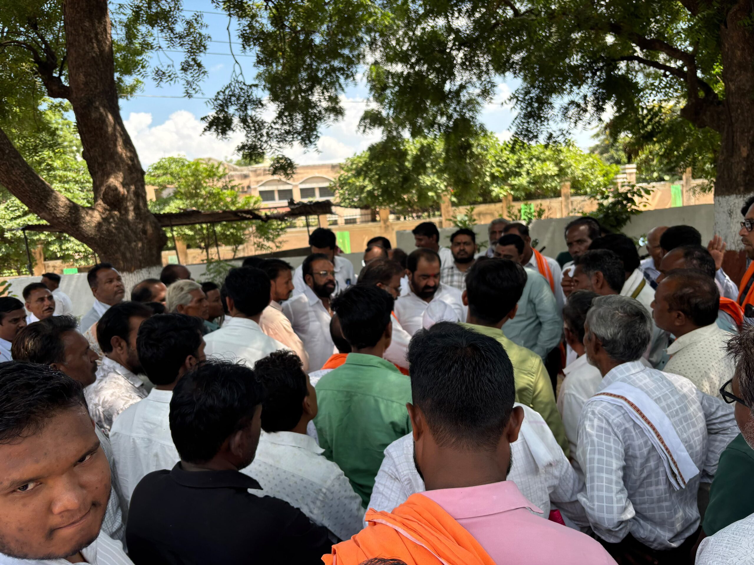 नळगंगा–वैनगंगा नदीजोड प्रकल्पाबाबत शेतकऱ्यांच्या प्रश्नांवर पातूरमध्ये बैठक