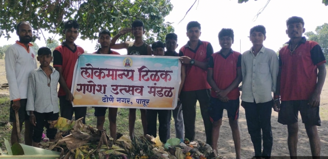 गणपती विसर्जनानंतर निर्माल्य संकलन व तलाव स्वच्छता अभियान
