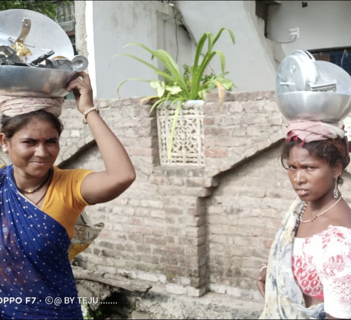 पातुरात भांडी बदलण्याच्या आमिषाने महिलांची फसवणूक?